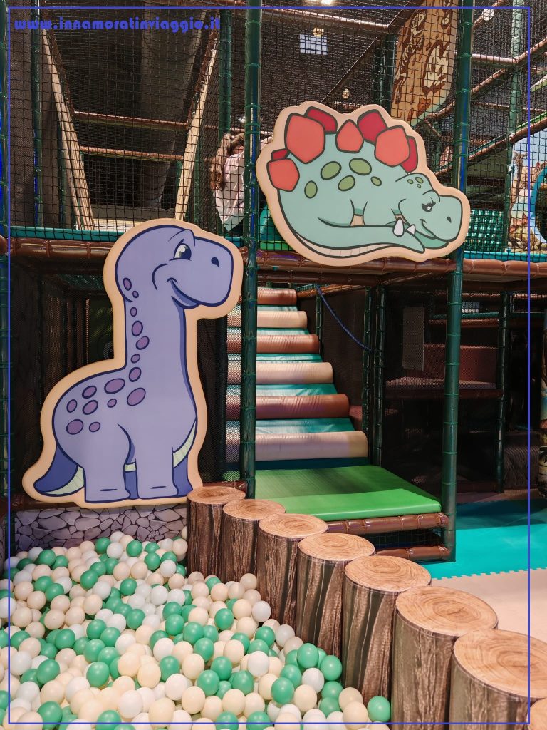 Ambientazione a tema jurassico