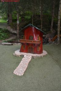 Villaggio degli gnomi, Asiago, innamorati in Viaggio 13